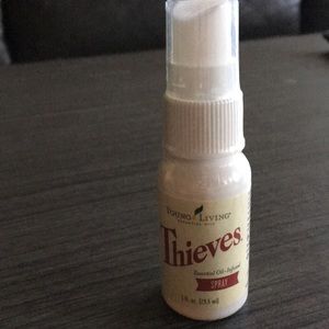 Young living Thieves Spray